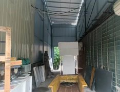 明秀中堯路口700平鋪面、倉(cāng)庫(kù)、場(chǎng)地招租